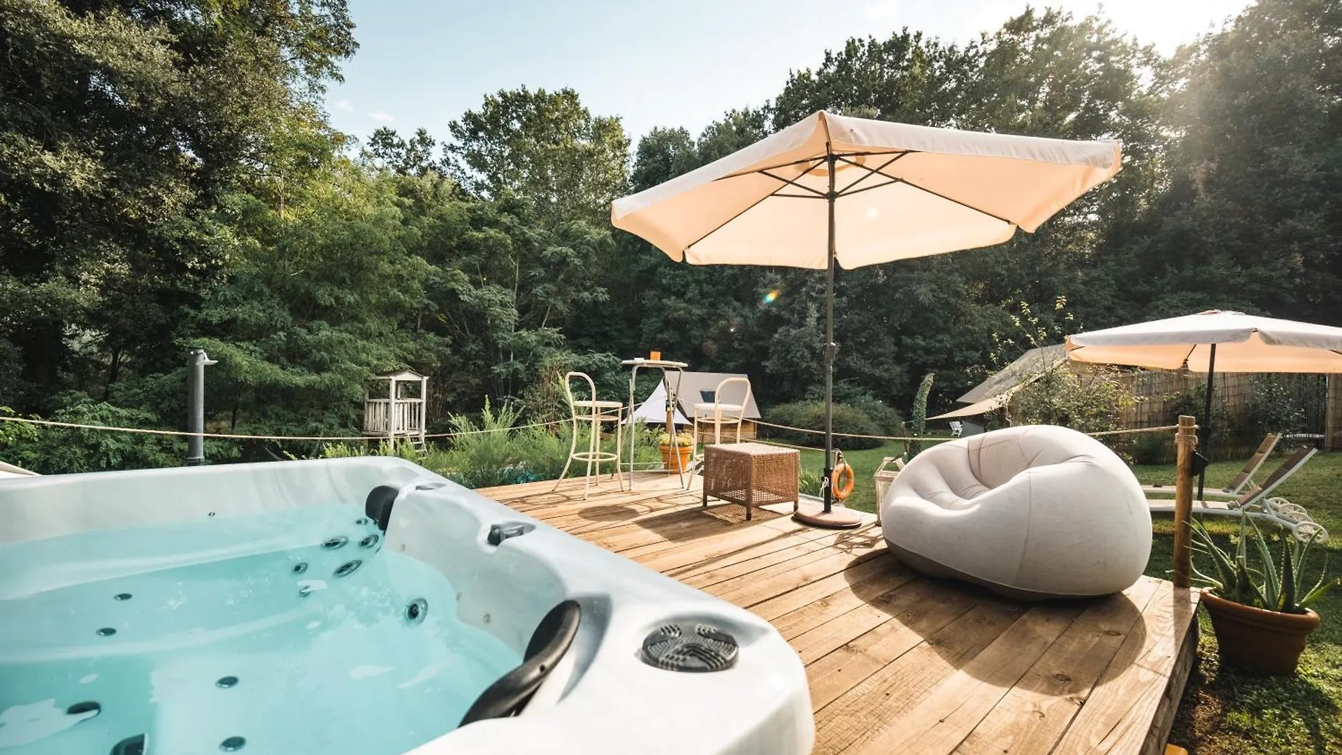 Hotel Glamping Pian delle Ginestre Sassetta 0*,  Italia